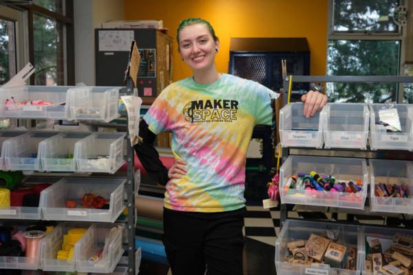 Image for event: Meet the Makerspace &amp; Make a Greeting Card